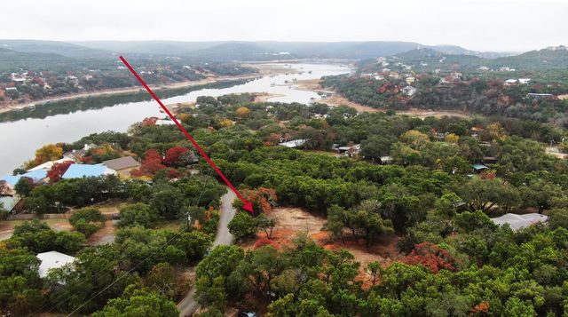 18303 W Rim DR, Jonestown, TX 78645