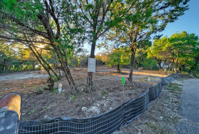 18303 W Rim DR, Jonestown, TX 78645