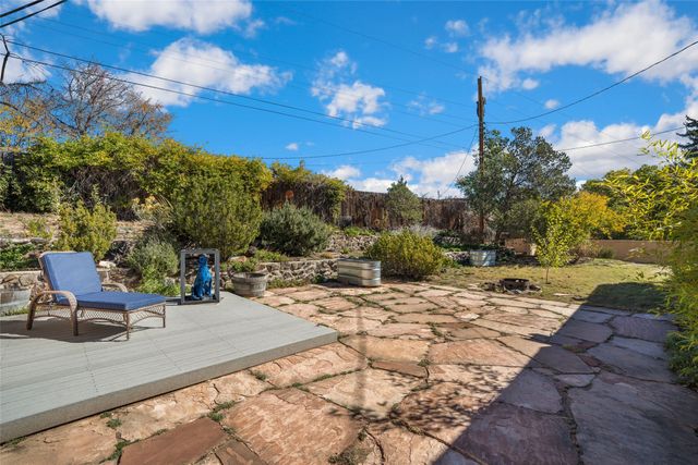 1121 N Plata Circle, Santa Fe, NM 87501