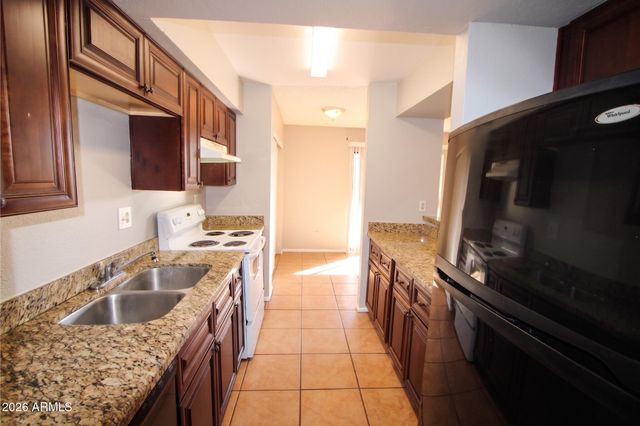 410 E 9TH Avenue 14, Mesa, AZ 85204