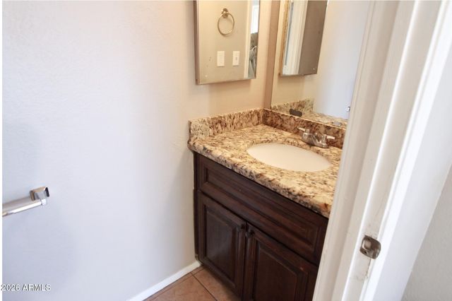 410 E 9TH Avenue 14, Mesa, AZ 85204