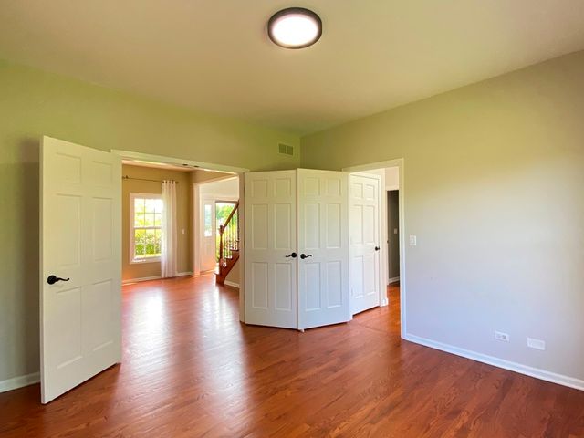 720 KENDRIDGE Court, Aurora, IL 60502
