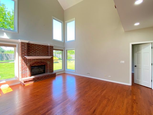720 KENDRIDGE Court, Aurora, IL 60502