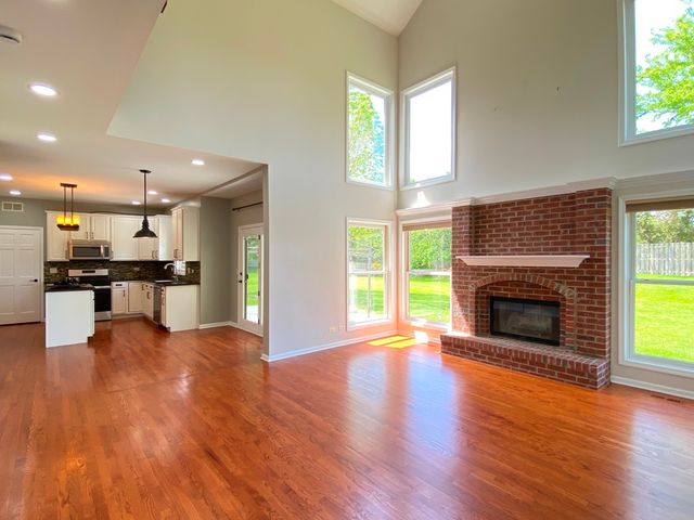 720 KENDRIDGE Court, Aurora, IL 60502