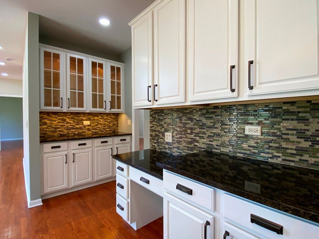 Image 19 of property listing at 720 KENDRIDGE Court, Aurora, IL 60502