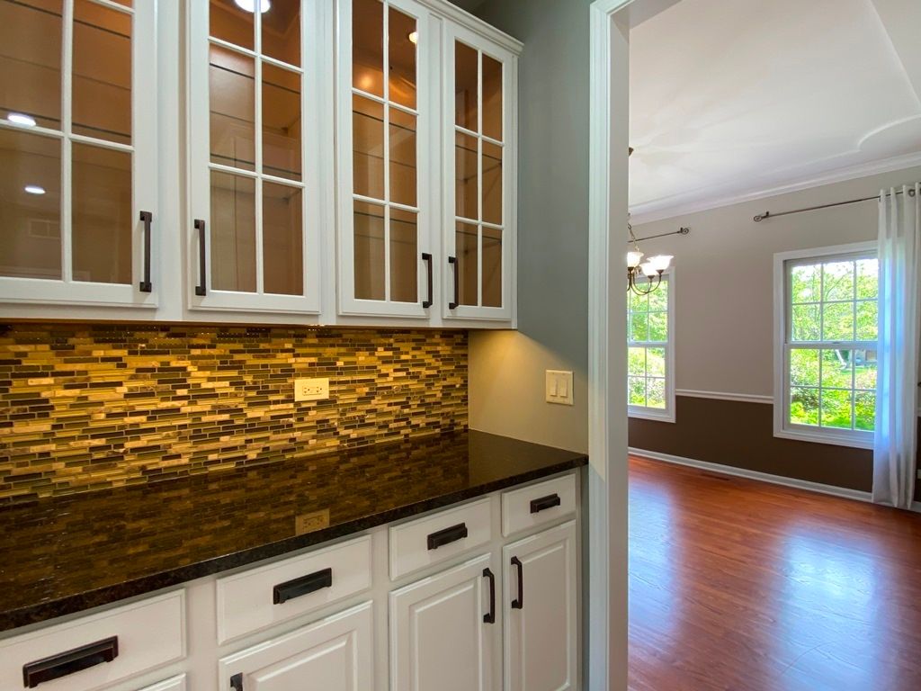 Image 20 of property listing at 720 KENDRIDGE Court, Aurora, IL 60502