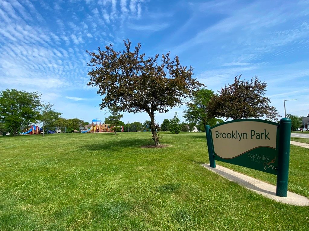 Image 53 of property listing at 720 KENDRIDGE Court, Aurora, IL 60502