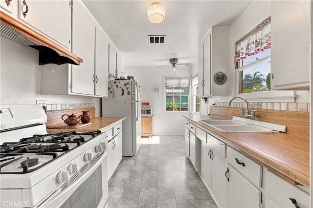 13978 Terra Bella, Arleta, CA 91331