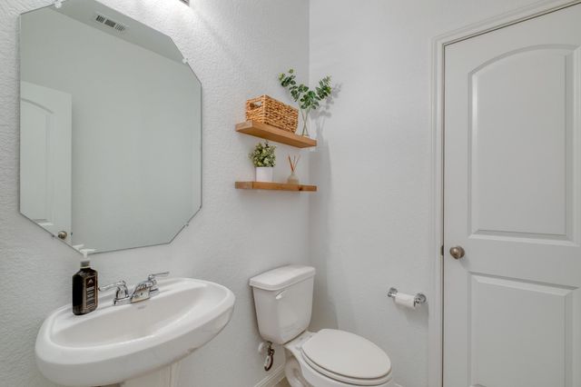 19524 Landmark DR, Pflugerville, TX 78660