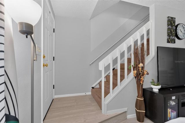 1453 CASA PARK CIRCLE, Winter Springs, FL 32708