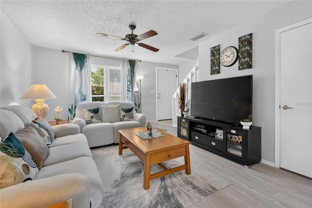 1453 CASA PARK CIRCLE, Winter Springs, FL 32708