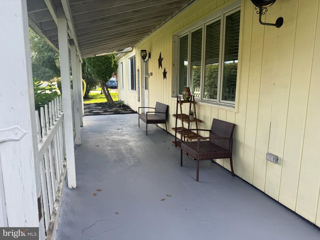 300 BETHEL AVE, ASTON, PA 19014 — photo 3