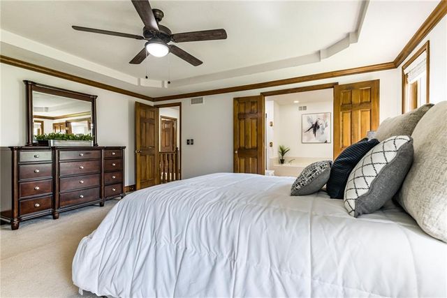 8336 Rosehill Road, Lenexa, KS 66215