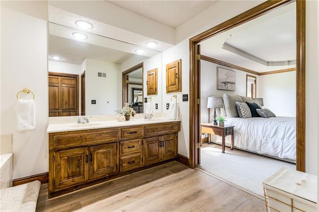 8336 Rosehill Road, Lenexa, KS 66215