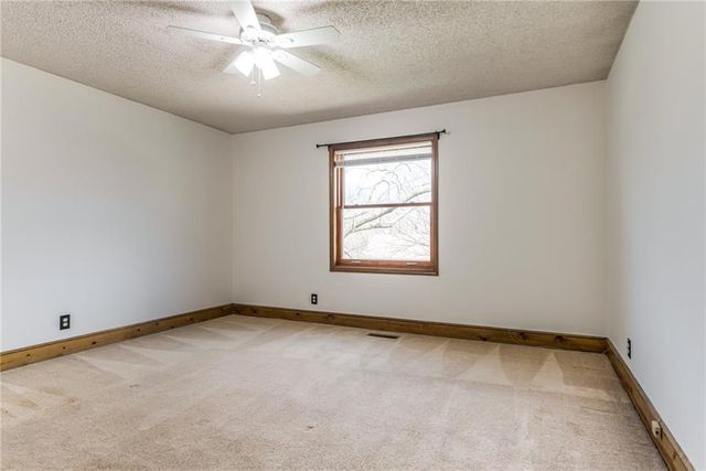 8336 Rosehill Road, Lenexa, KS 66215