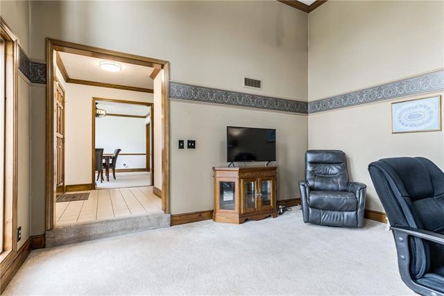 8336 Rosehill Road, Lenexa, KS 66215