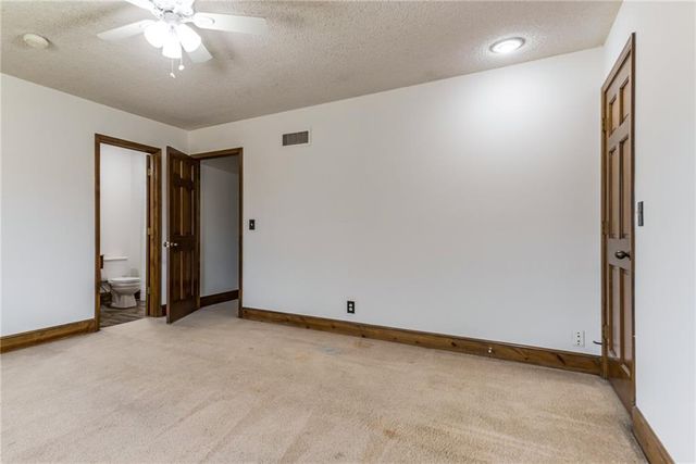 8336 Rosehill Road, Lenexa, KS 66215