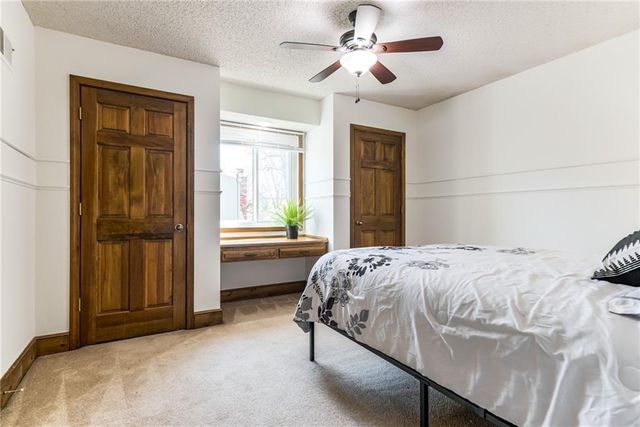 8336 Rosehill Road, Lenexa, KS 66215