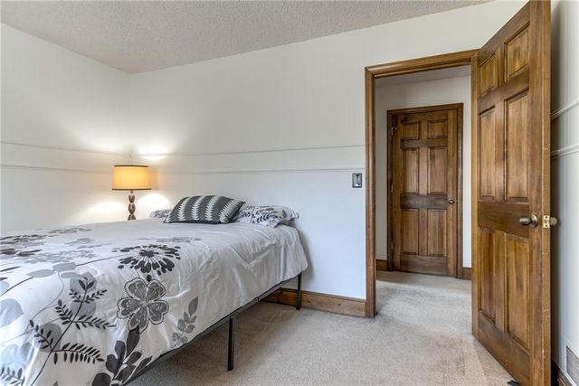 8336 Rosehill Road, Lenexa, KS 66215