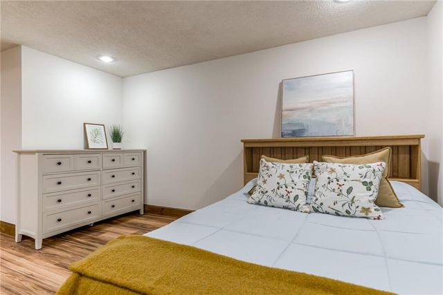 8336 Rosehill Road, Lenexa, KS 66215