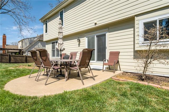 8336 Rosehill Road, Lenexa, KS 66215