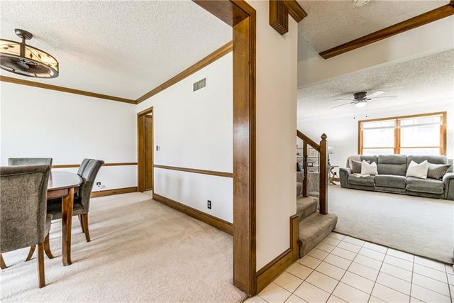 8336 Rosehill Road, Lenexa, KS 66215