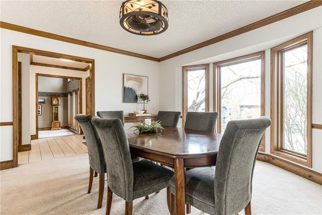 8336 Rosehill Road, Lenexa, KS 66215