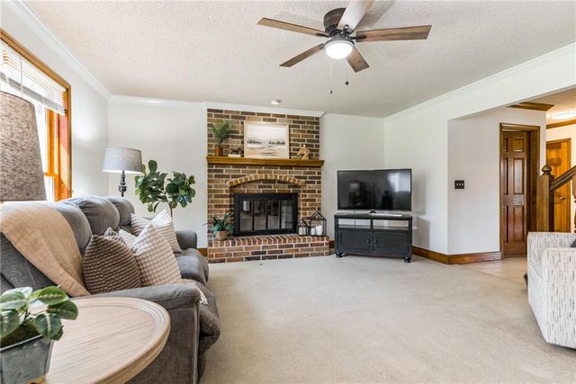 8336 Rosehill Road, Lenexa, KS 66215