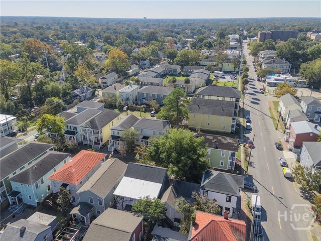 404 E 31st Street, Savannah, GA 31401