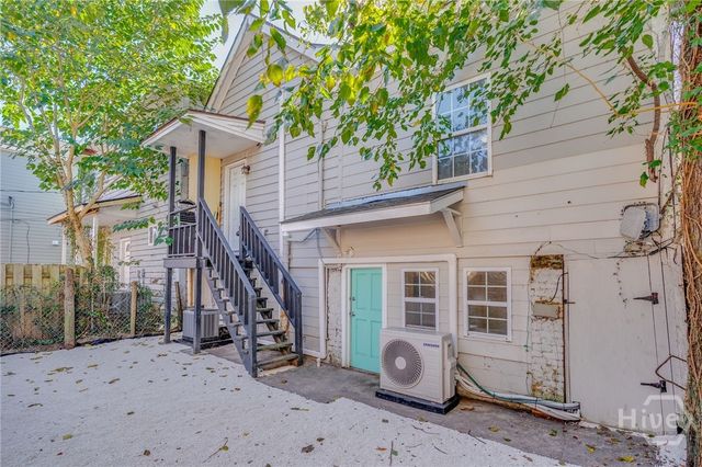 404 E 31st Street, Savannah, GA 31401