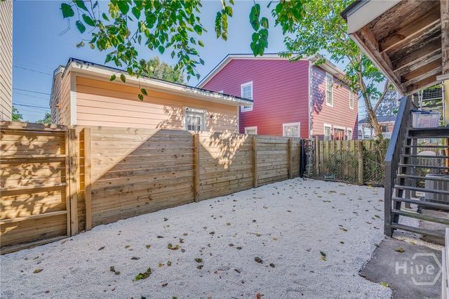 404 E 31st Street, Savannah, GA 31401