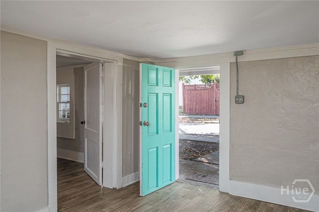 404 E 31st Street, Savannah, GA 31401