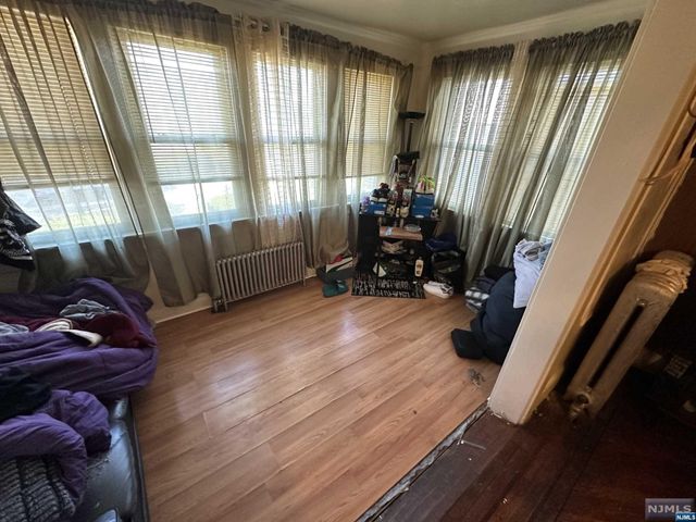 15 Herpers Street, Irvington, NJ 07111