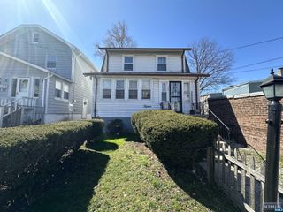 15 Herpers Street, Irvington, NJ 07111