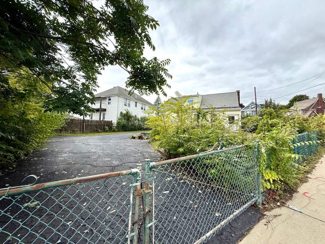 19 Brookdale Rd, Arlington, MA 02474