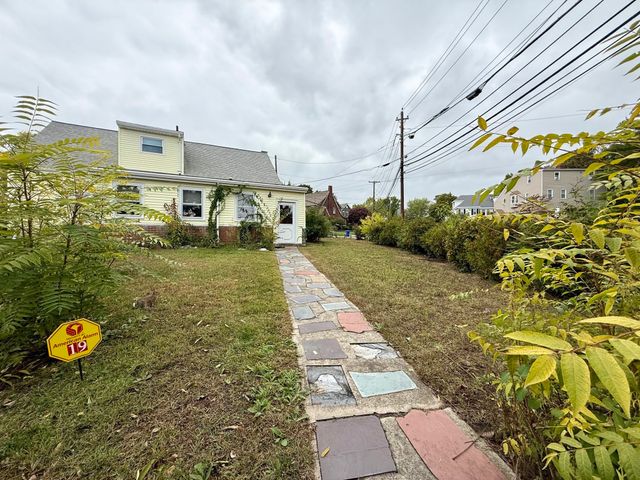 19 Brookdale Rd, Arlington, MA 02474