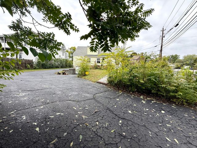 19 Brookdale Rd, Arlington, MA 02474