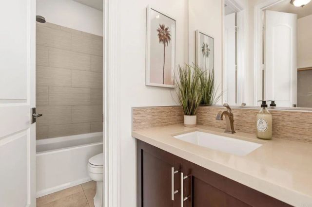 1904 Sheridan Road, Encinitas, CA 92024