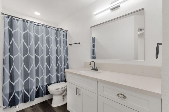 4126 W BOCA RATON Road, Phoenix, AZ 85053