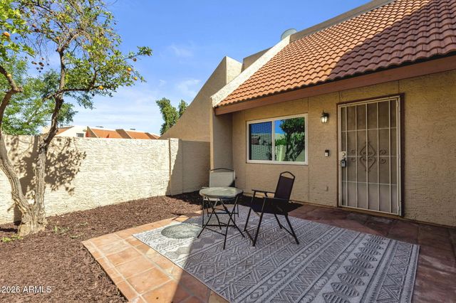 4126 W BOCA RATON Road, Phoenix, AZ 85053