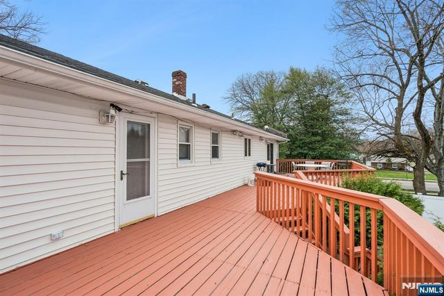 201 Rockland Avenue, River Vale, NJ 07675