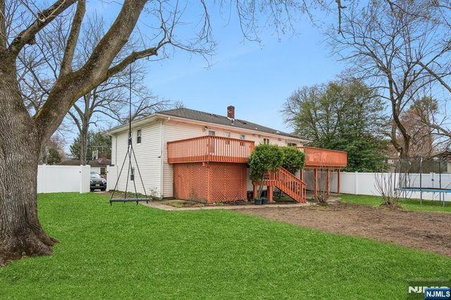 201 Rockland Avenue, River Vale, NJ 07675
