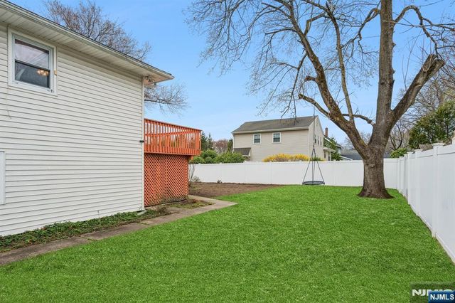 201 Rockland Avenue, River Vale, NJ 07675