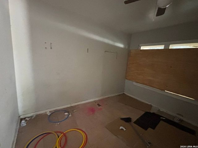 5911 W Cesar E Chavez, San Antonio, TX 78237