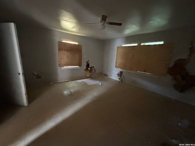 5911 W Cesar E Chavez, San Antonio, TX 78237