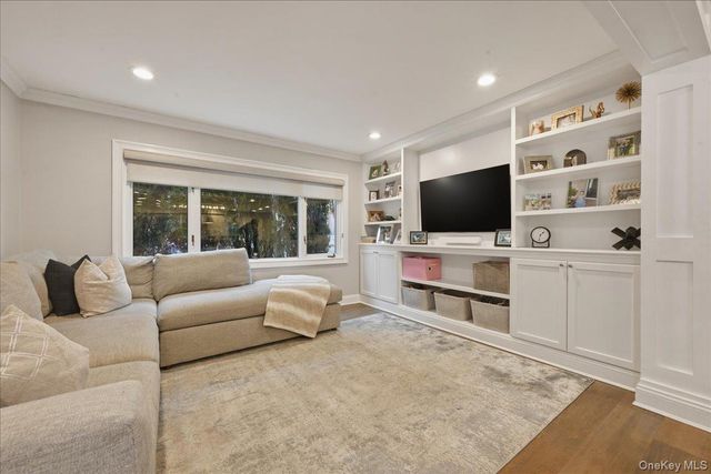 3311 Hewlett Avenue, Merrick, NY 11566