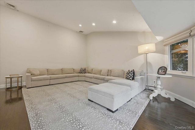 3311 Hewlett Avenue, Merrick, NY 11566