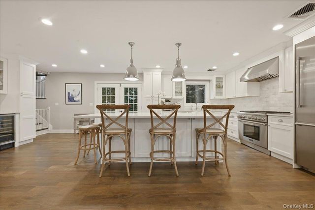 3311 Hewlett Avenue, Merrick, NY 11566