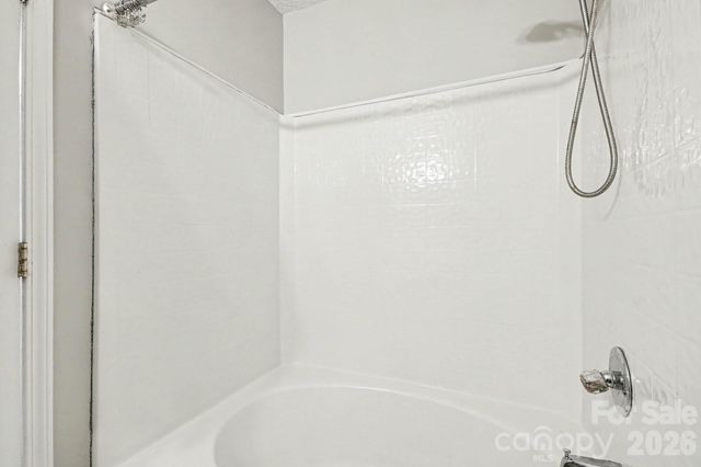 1240 Log Cabin Road, Charlotte, NC 28213