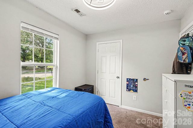 1240 Log Cabin Road, Charlotte, NC 28213